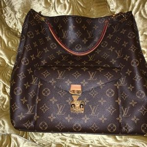 Authentic Louis Vuitton Métis